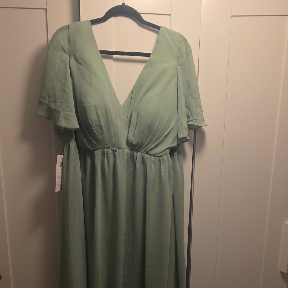 Elegant Green Women's Dress